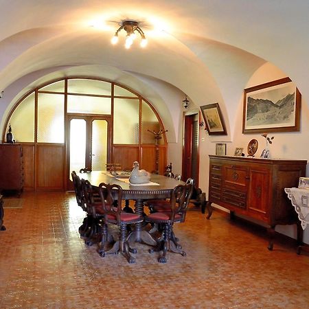 B&B Ca Dei Baroni Pellizzano Luaran gambar