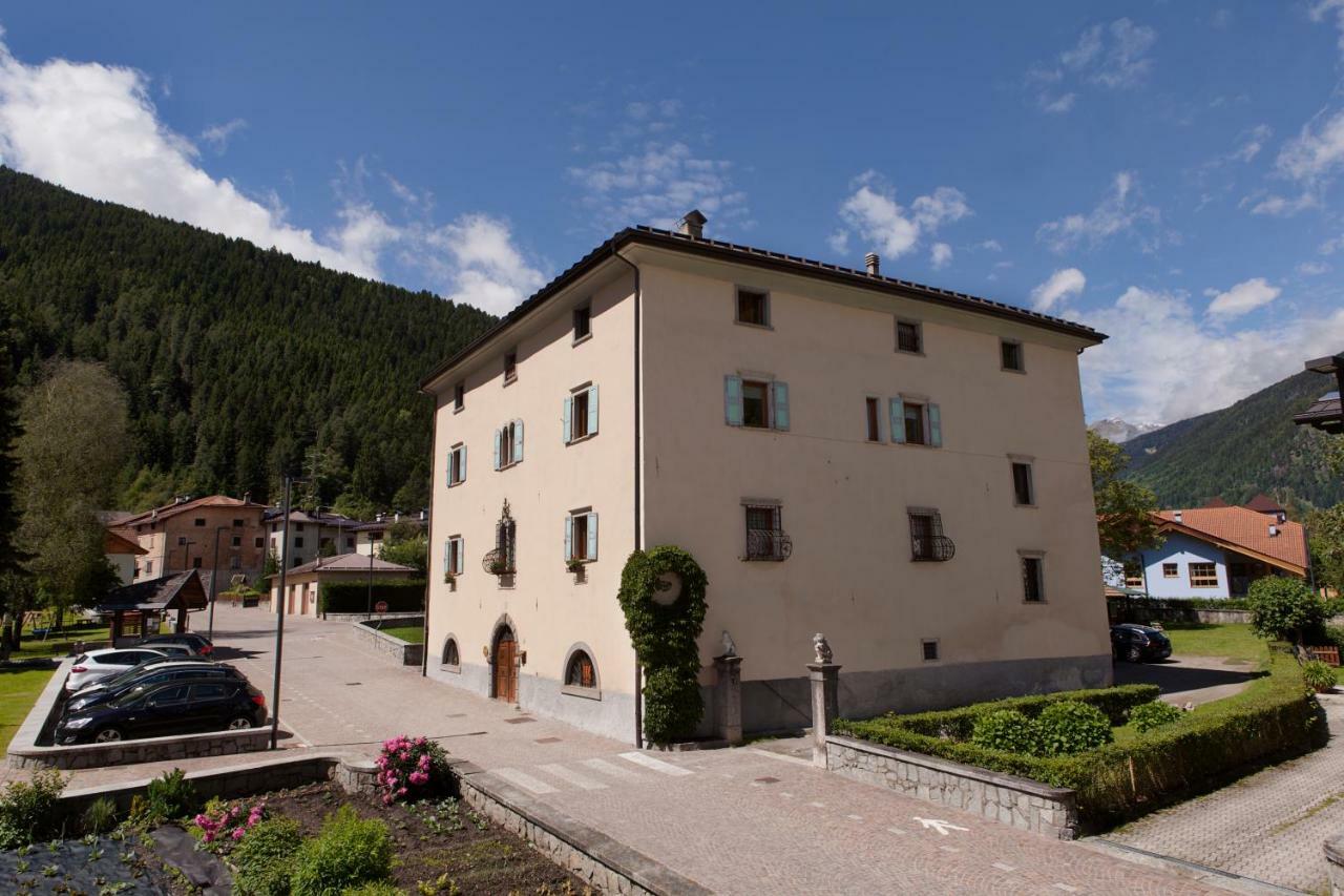 B&B Ca Dei Baroni Pellizzano Luaran gambar